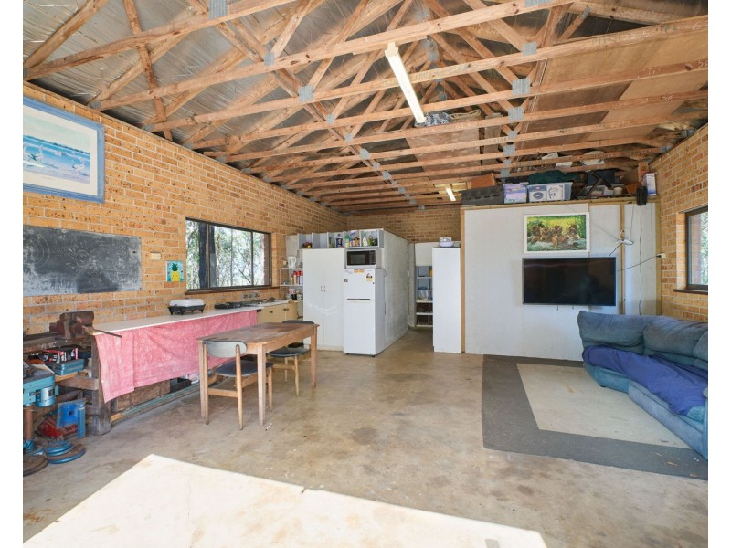 115 Kenwood Drive, Lake Cathie NSW 2445