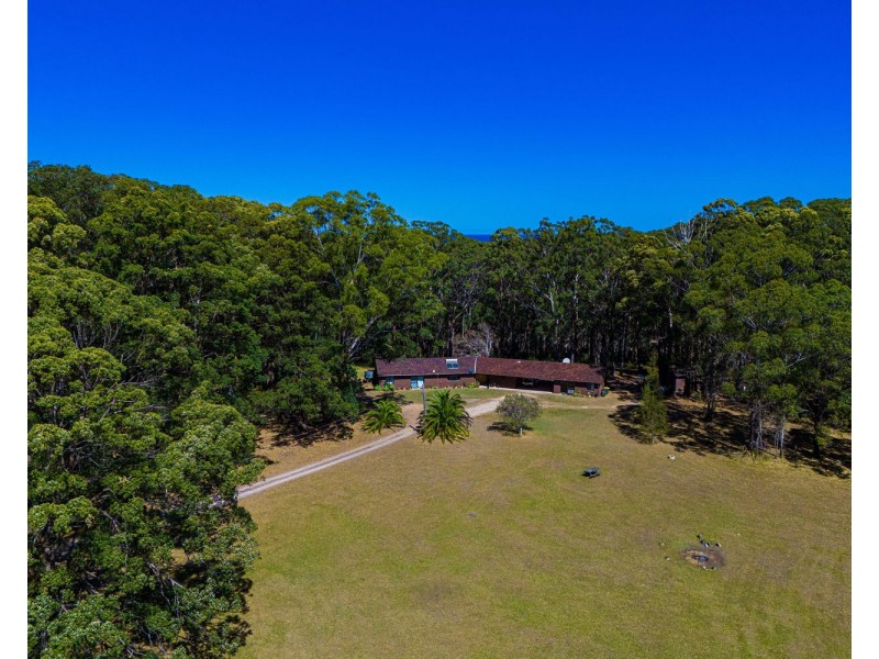 115 Kenwood Drive, Lake Cathie NSW 2445