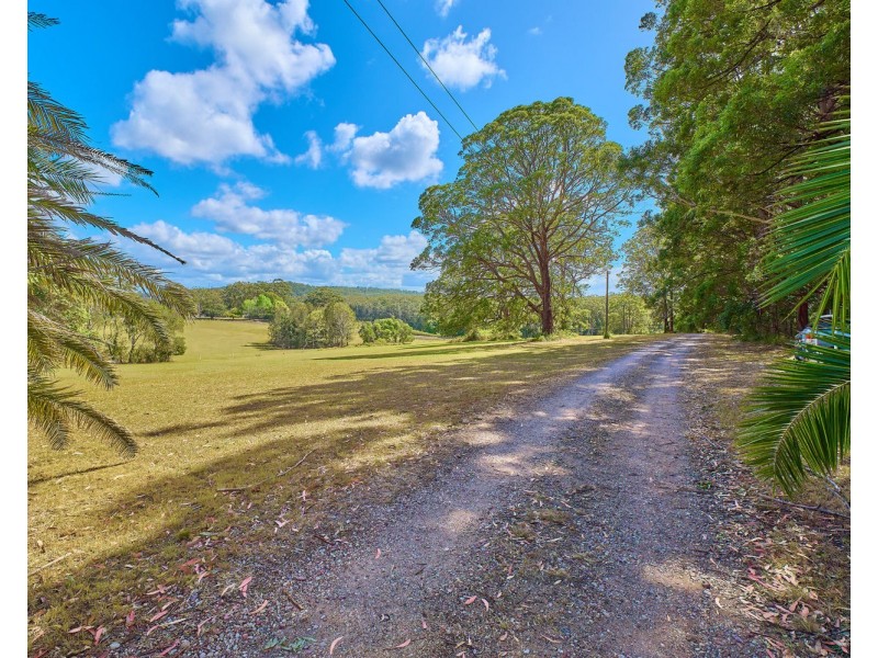 115 Kenwood Drive, Lake Cathie NSW 2445