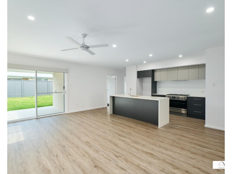 14 Barbuda Way, Lake Cathie NSW 2445