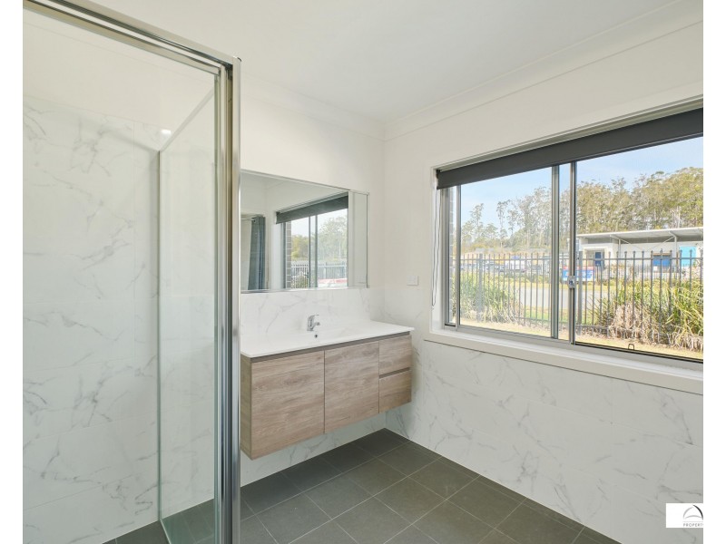 1/16 Orontes Close, Sancrox NSW 2446