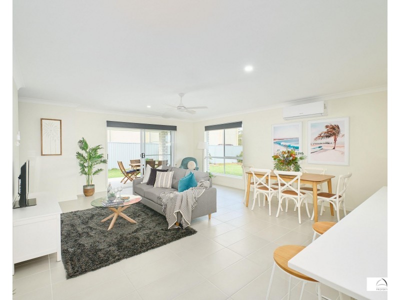 11 Bannerman Place, South West Rocks NSW 2431