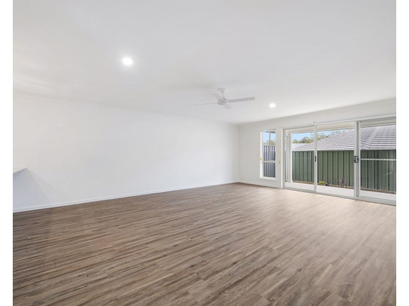 27 Spotted Gum Boulevard, Wauchope NSW 2446