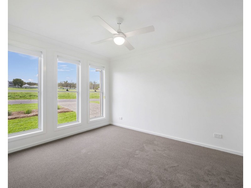 27 Spotted Gum Boulevard, Wauchope NSW 2446