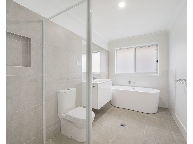 27 Spotted Gum Boulevard, Wauchope NSW 2446