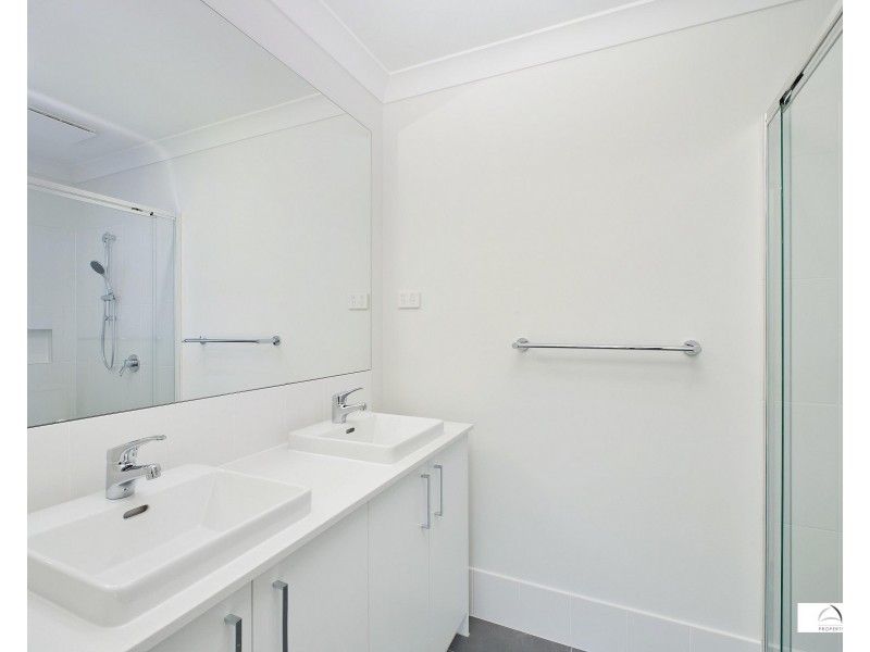 26 Vernon Circuit, Kew NSW 2439