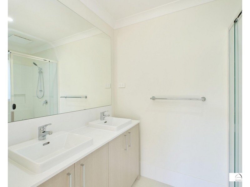 22 Vernon Circuit, Kew NSW 2439