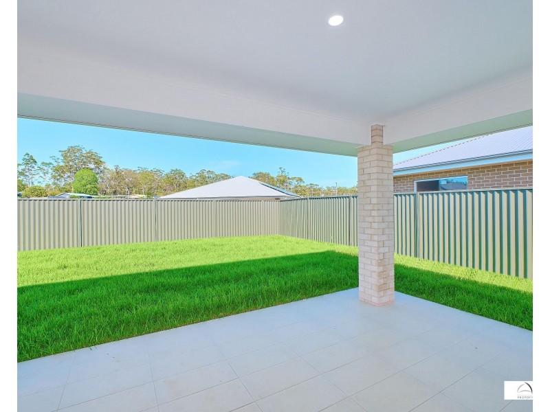 22 Vernon Circuit, Kew NSW 2439