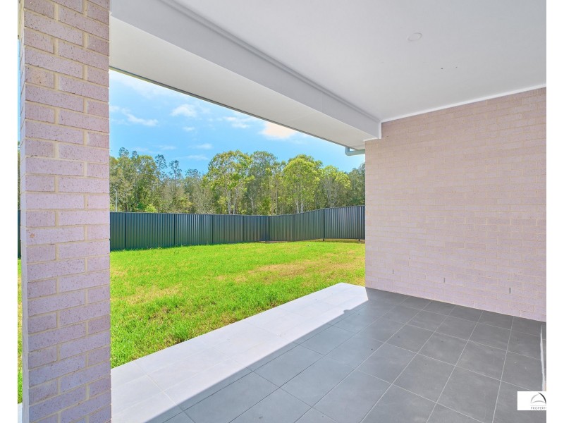 25 Tiger Quoll Drive, Lake Cathie NSW 2445