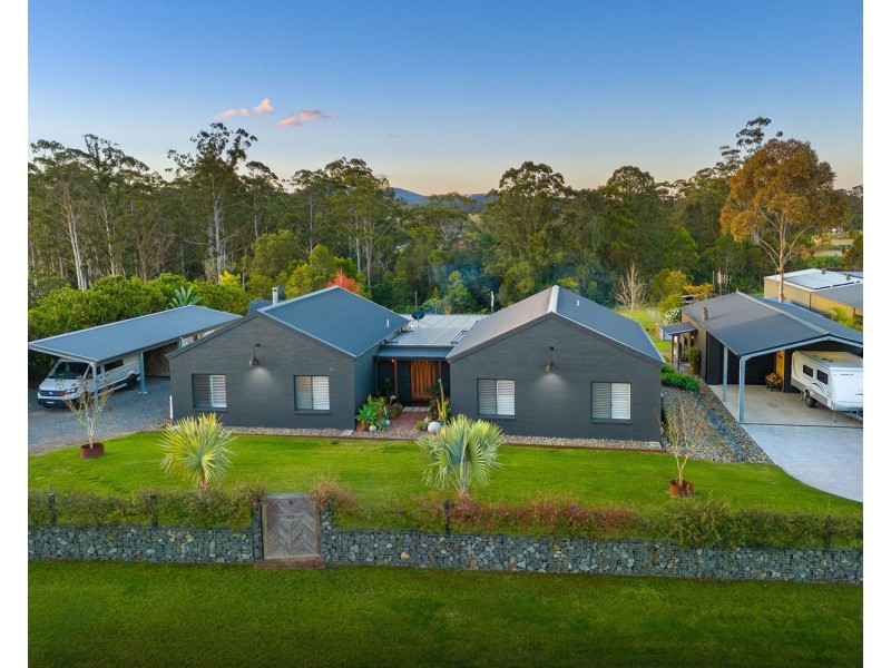 8 Stanley Drive, Beechwood NSW 2446