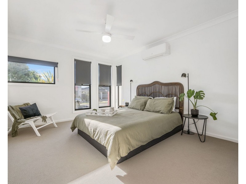 16 York Street, Thrumster NSW 2444
