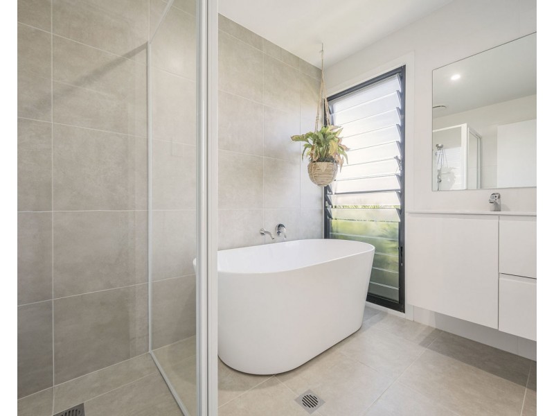 16 York Street, Thrumster NSW 2444