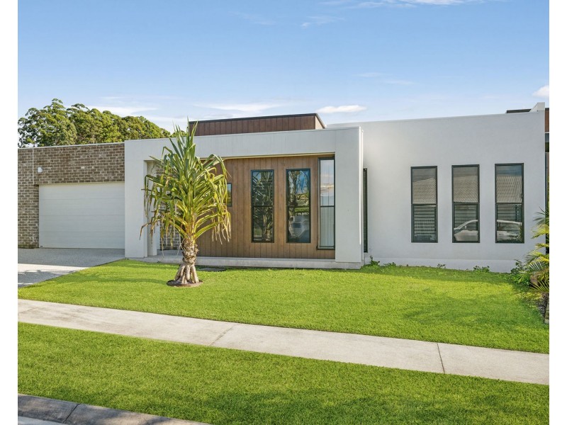 2 Carlyle Avenue, Thrumster NSW 2444