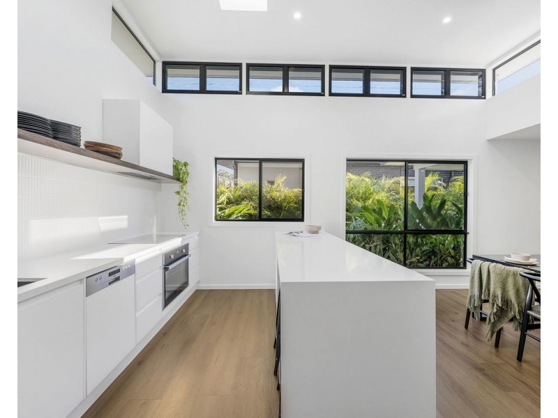 2 Carlyle Avenue, Thrumster NSW 2444