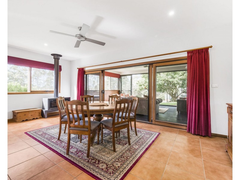 132 Apanie Road, Lake Innes NSW 2446