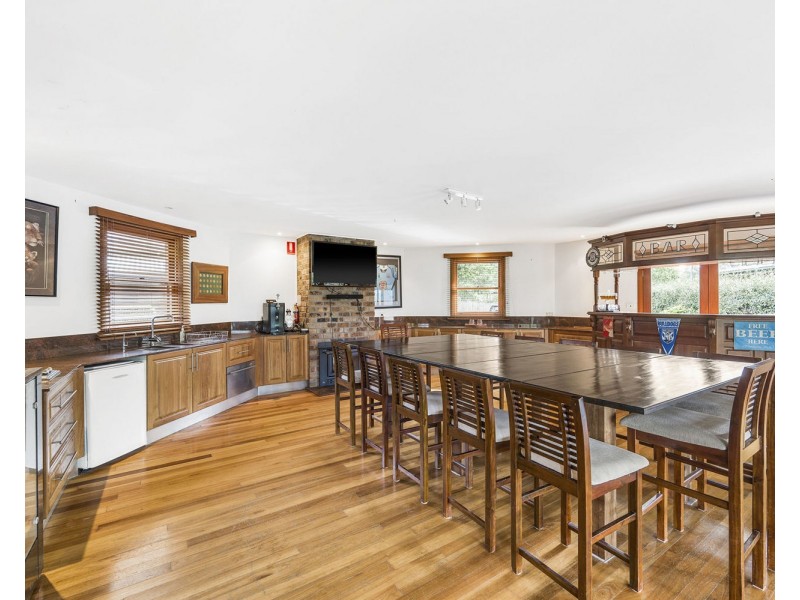 132 Apanie Road, Lake Innes NSW 2446