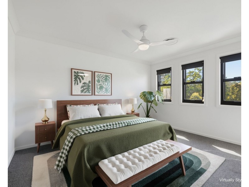 2 Pepperberry Parade, Thrumster NSW 2444