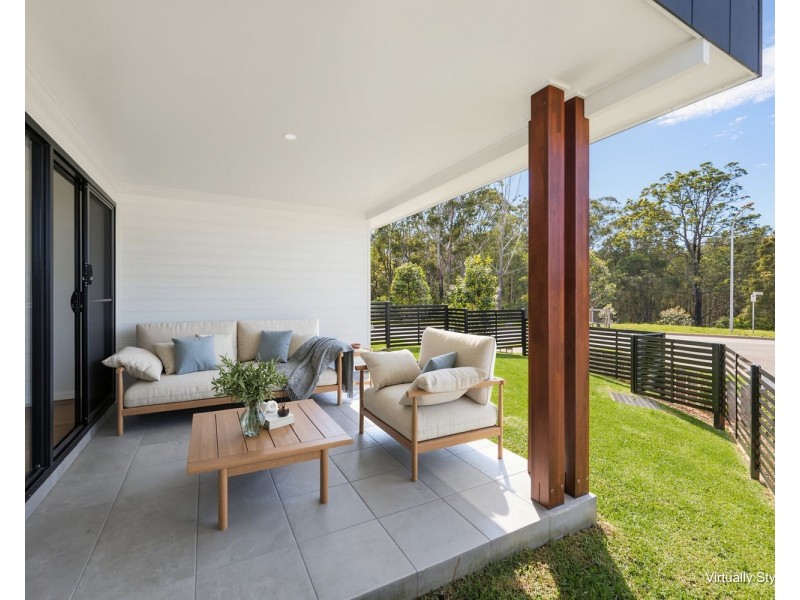 2 Pepperberry Parade, Thrumster NSW 2444