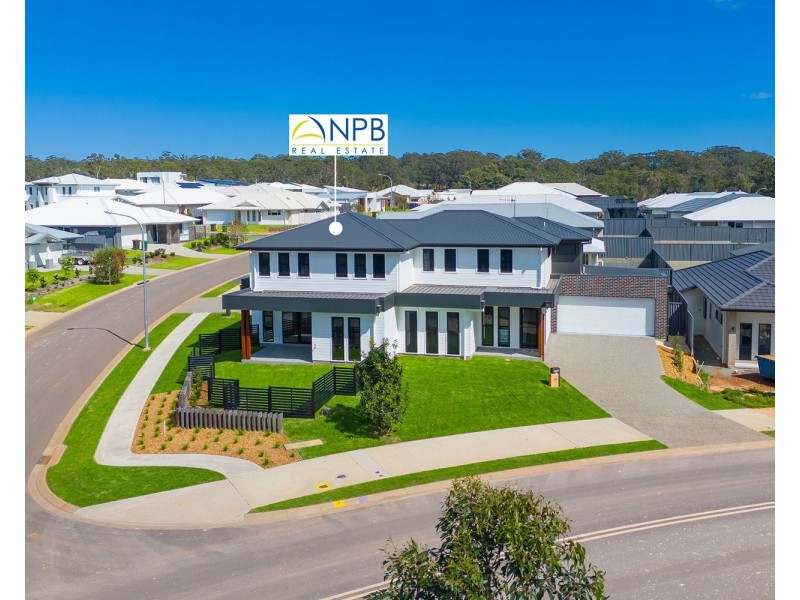 2 Pepperberry Parade, Thrumster NSW 2444