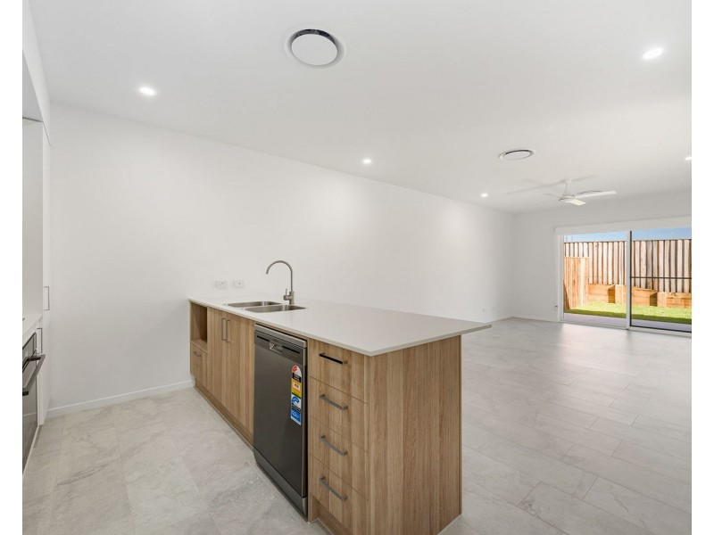 11a Imperial Place, Thrumster NSW 2444