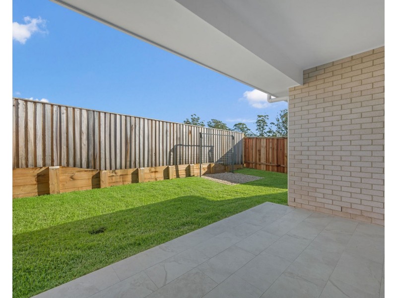 11a Imperial Place, Thrumster NSW 2444
