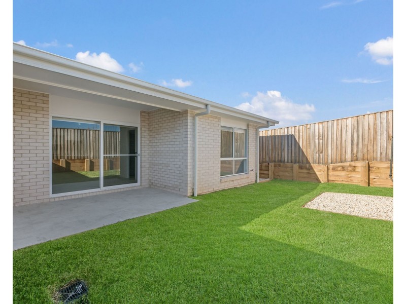 11b Imperial Place, Thrumster NSW 2444