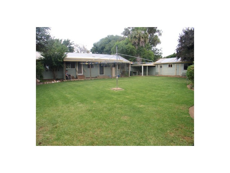 16 station st, Gulgong NSW 2852