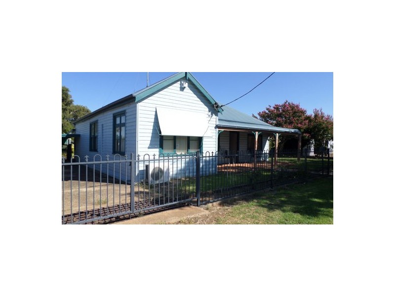 25-27 NAPIER ST, Mendooran NSW 2842