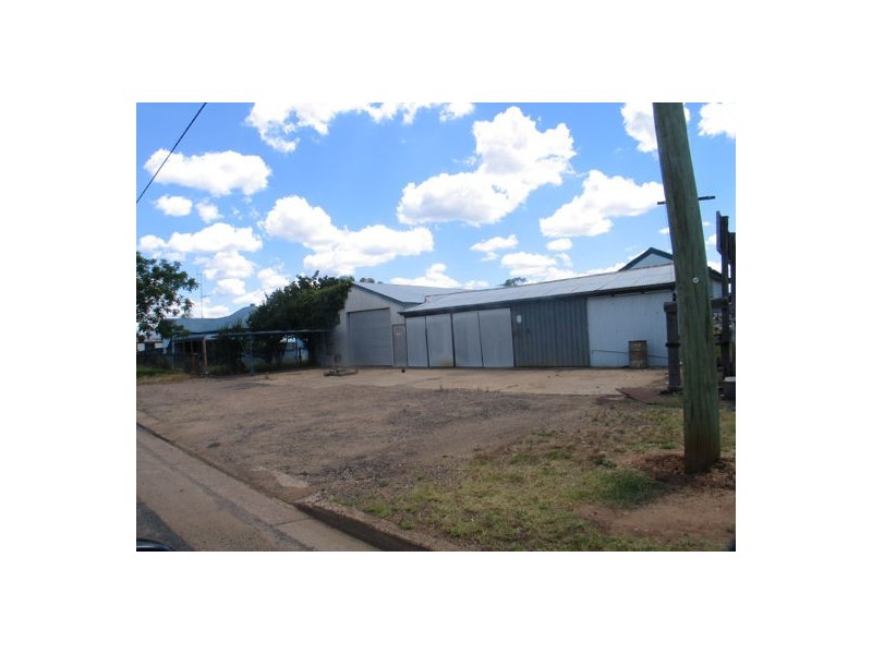 25-27 NAPIER ST, Mendooran NSW 2842