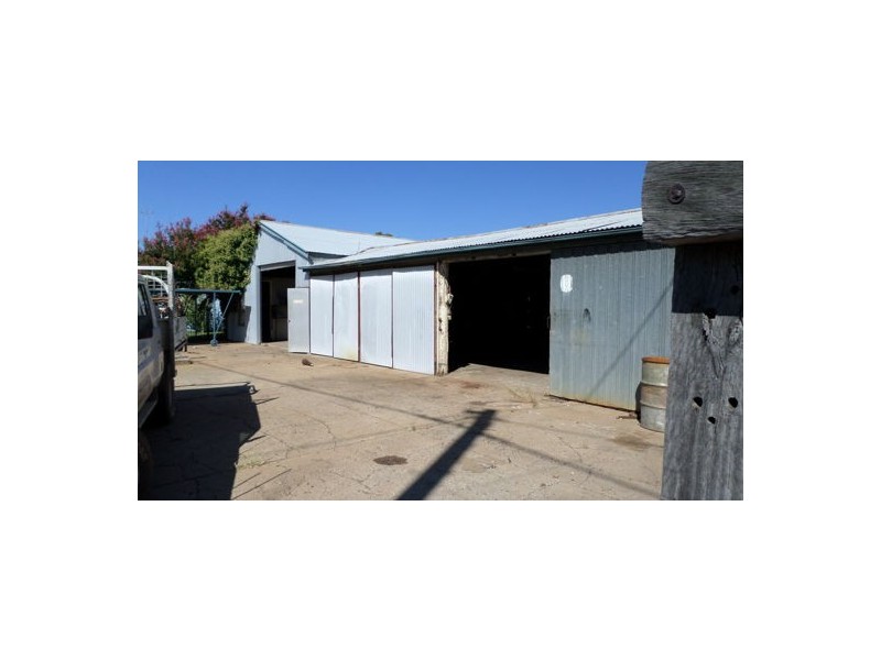 25-27 NAPIER ST, Mendooran NSW 2842