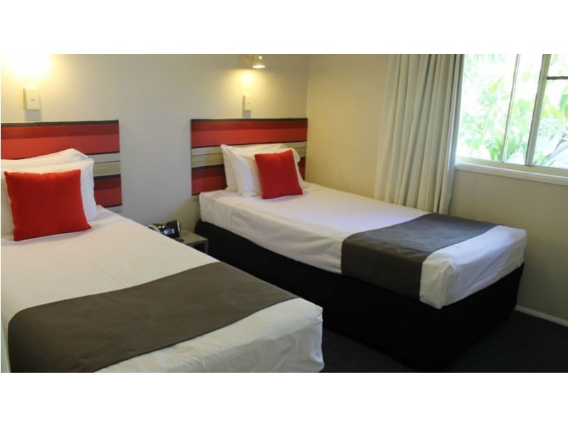 1 Begley Street, Airlie Beach QLD 4802