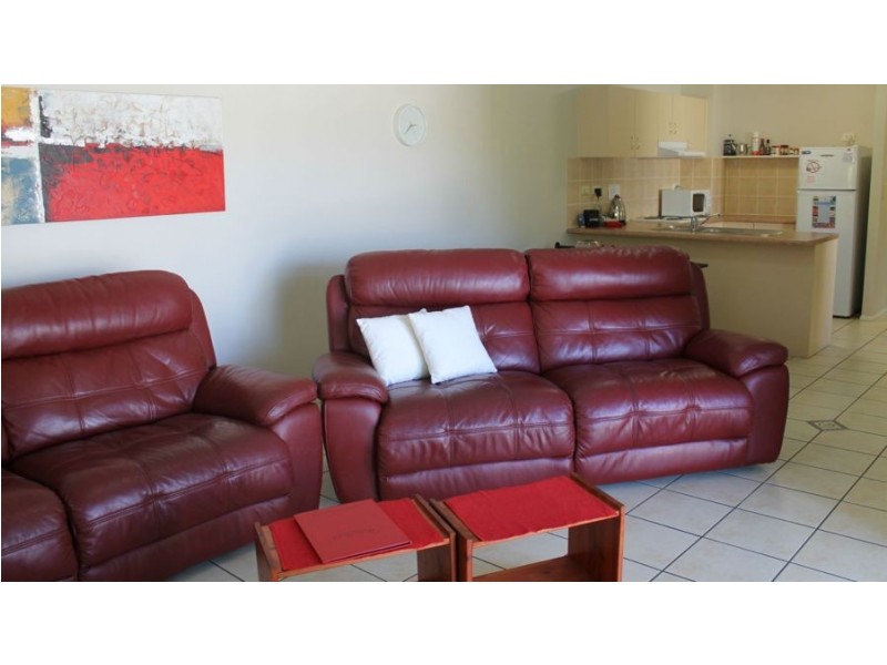 1 Begley Street, Airlie Beach QLD 4802