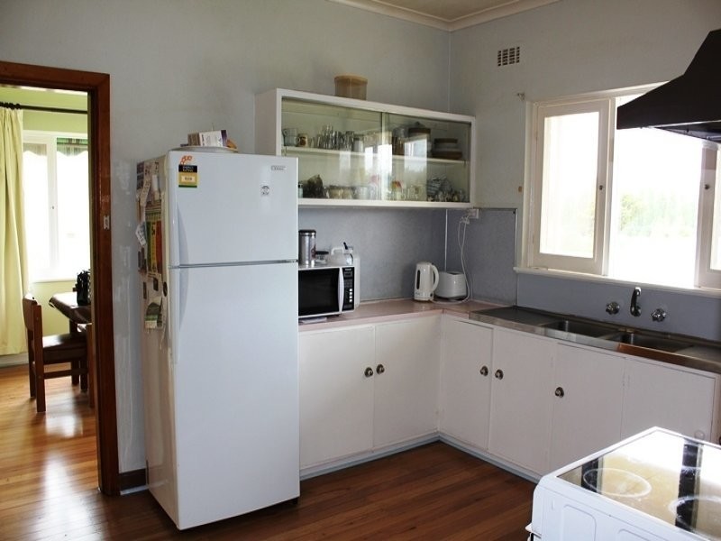 10 Arthur Avenue, Cooma NSW 2630