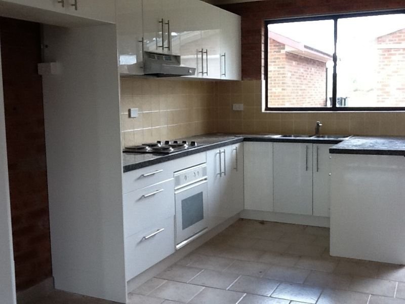 3-4 Berrivilla Close, Cooma NSW 2630