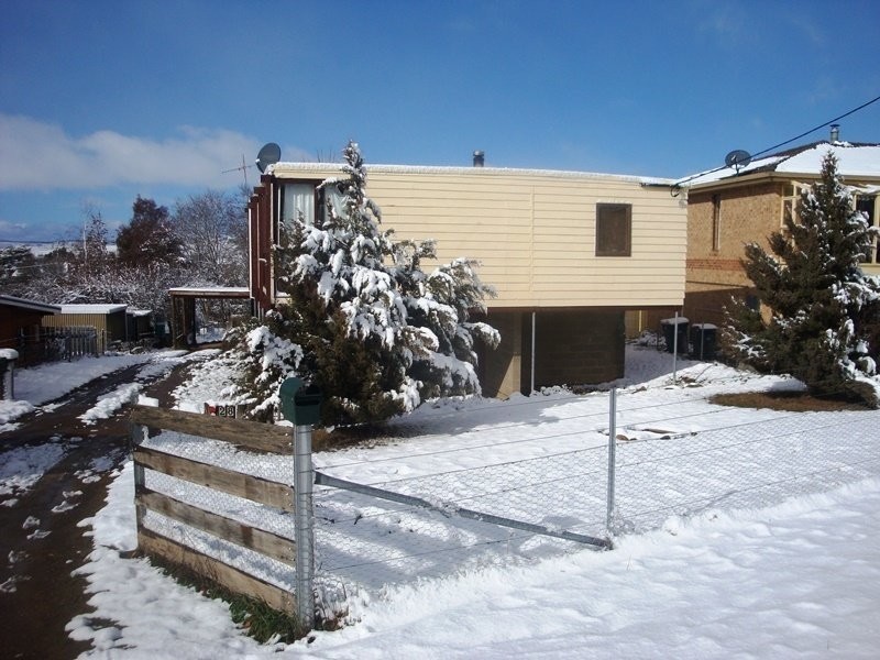 28 Stoke Street, Adaminaby NSW 2629