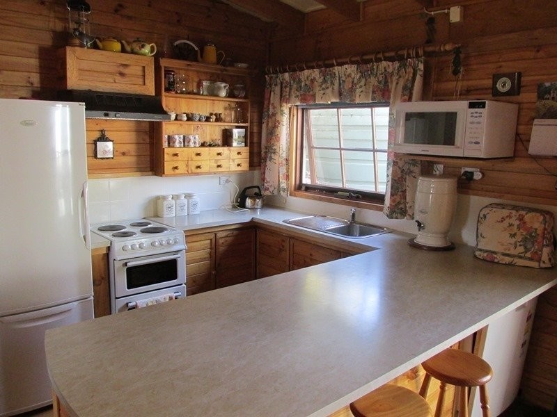 17 Headland Road, Anglers Reach NSW 2629