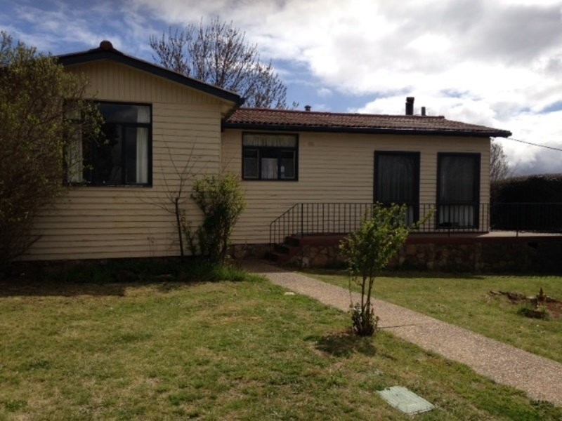 21 Wooran Street, Cooma NSW 2630