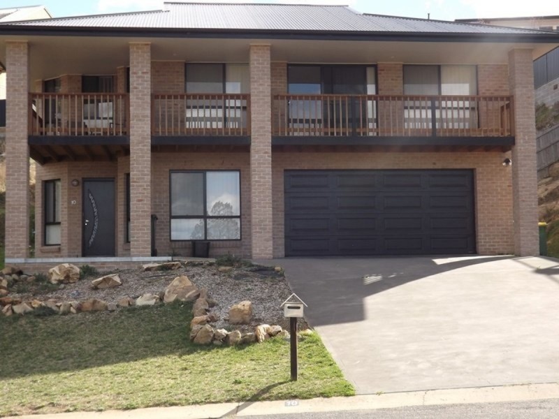 10 Carinya Place, Cooma NSW 2630