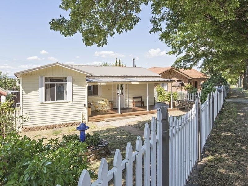 12 Walla Street, Cooma NSW 2630