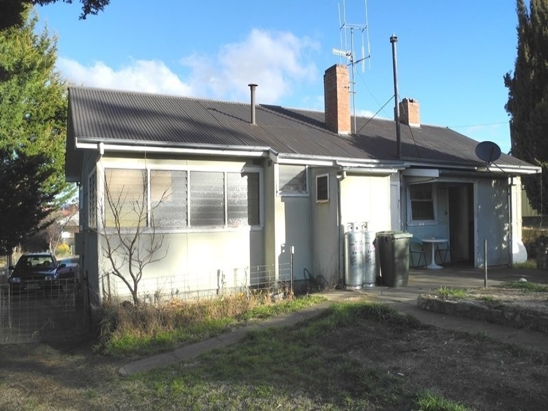 51 Victoria Street, Cooma NSW 2630