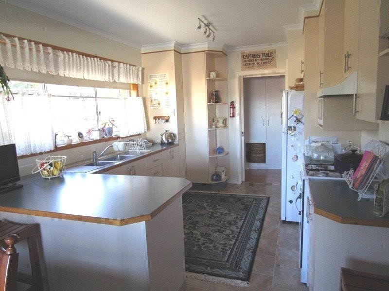 5 Maneroo Place, Cooma NSW 2630