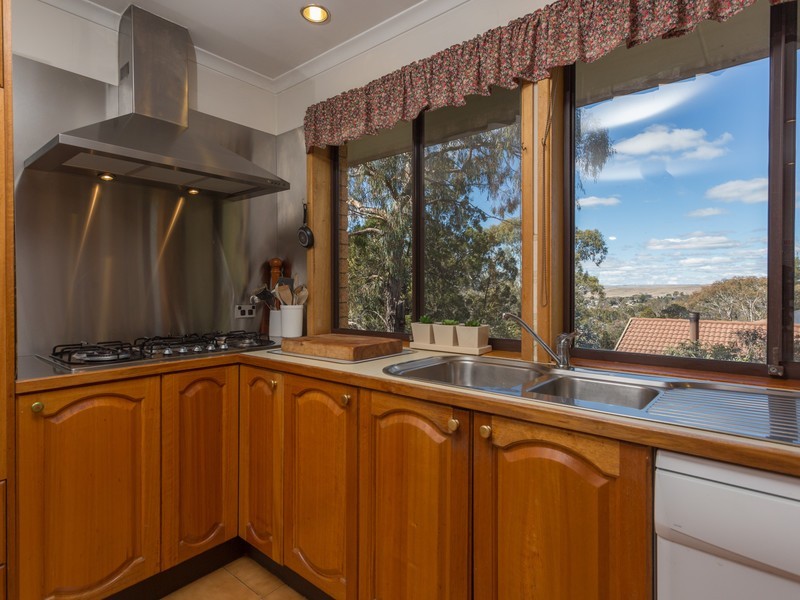 12 Kaufline Close, Cooma NSW 2630