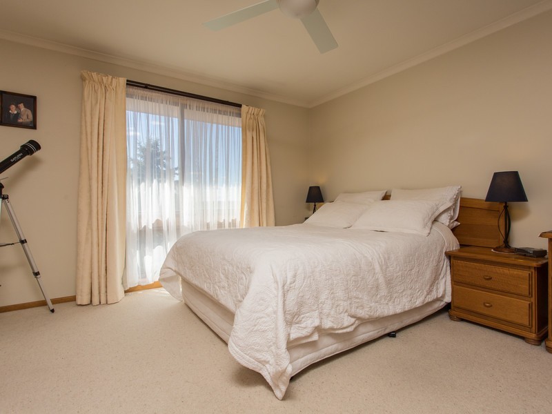 12 Kaufline Close, Cooma NSW 2630