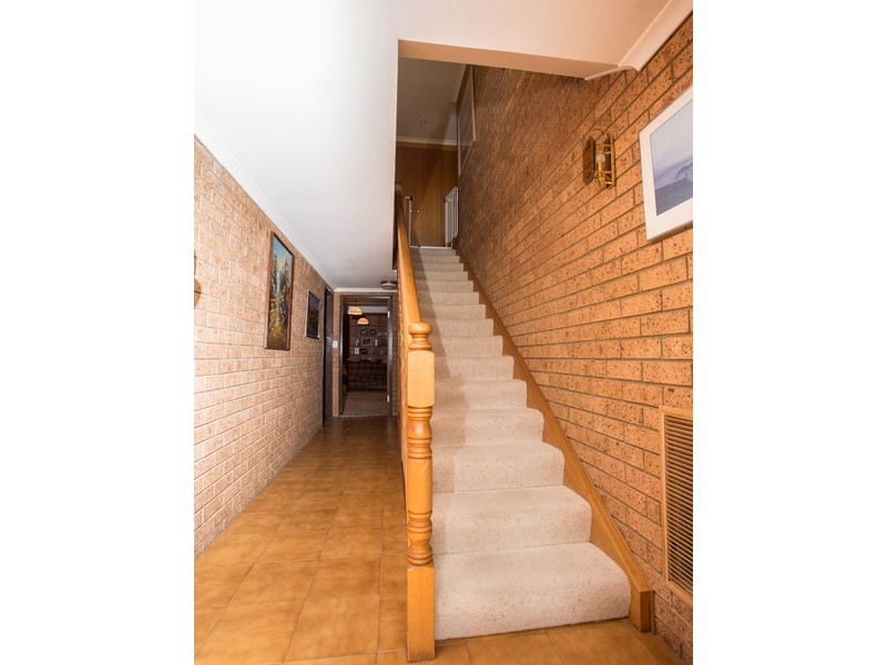 12 Kaufline Close, Cooma NSW 2630