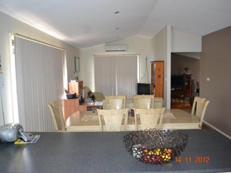 24 Stratos Place, Cooma NSW 2630