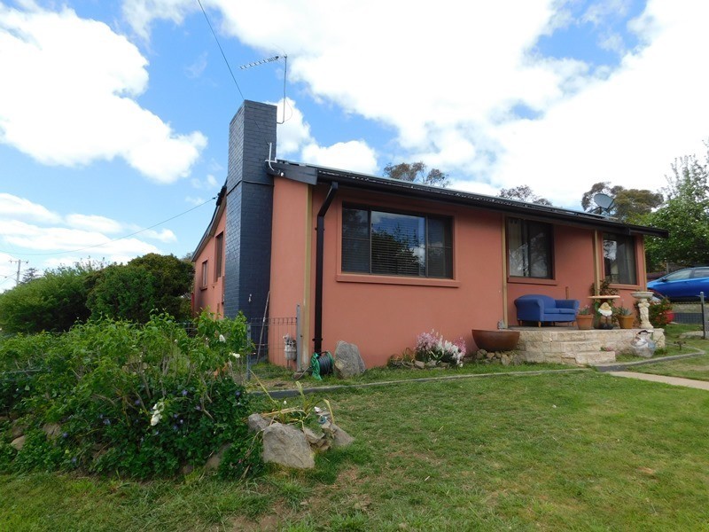 21 Orana Avenue, Cooma NSW 2630