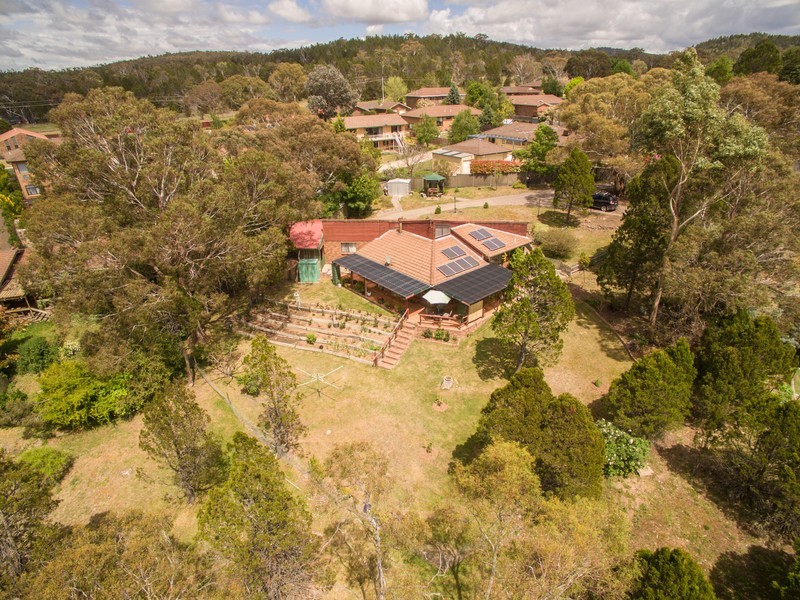 6 Moonyah Court, Cooma NSW 2630