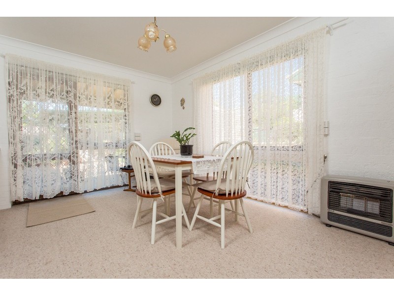 8 Kaufline Close, Cooma NSW 2630