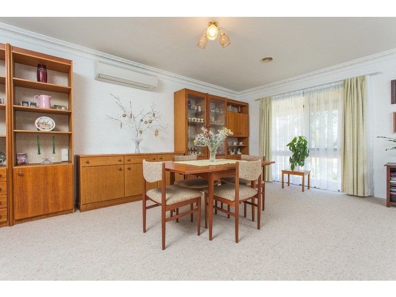 8 Kaufline Close, Cooma NSW 2630