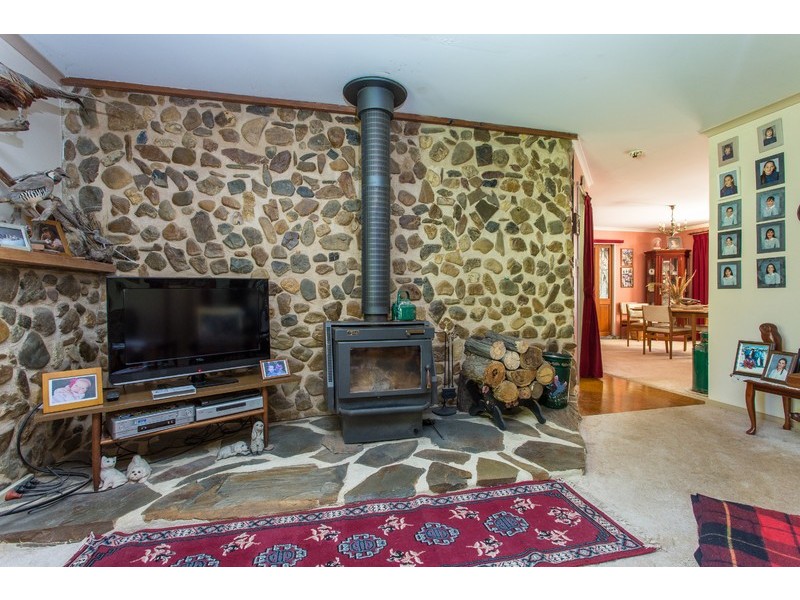 10 Warrens Corner Road, Cooma NSW 2630